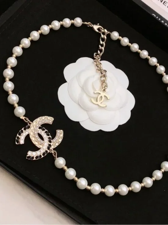 Chanel Pearl & Gold-Tone CC Logo Necklace - Picture 4 of 5